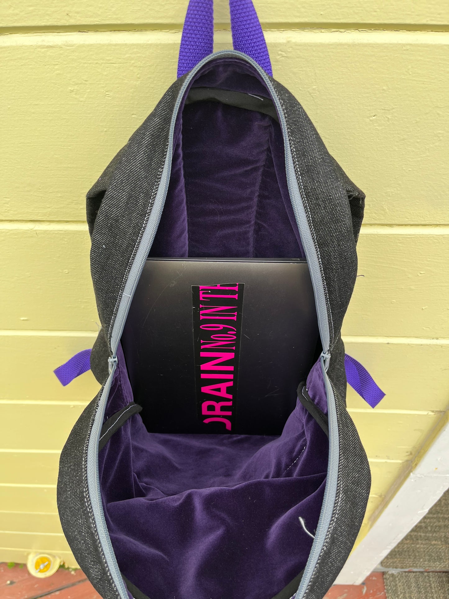 BLACK SPIDERWEB BACKPACK